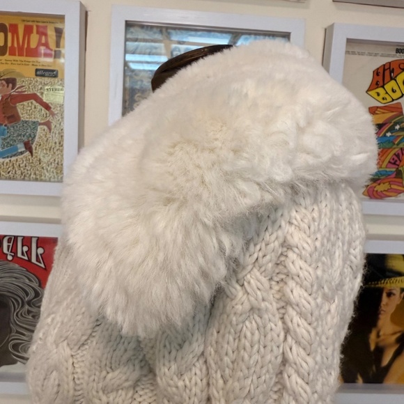 Cream Cable Knit Cropped Cardigan Faux Fur Collar - Picture 4 of 8